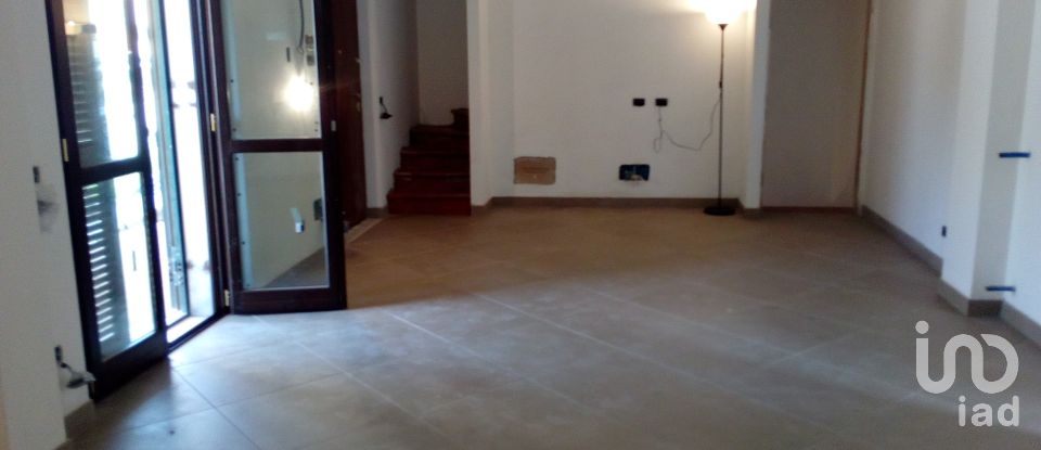 Villa a schiera 5 locali di 200 m² in Vicovaro (00029)