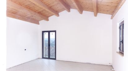 Appartamento 7 locali di 136 m² a Penna Sant'Andrea (64039)