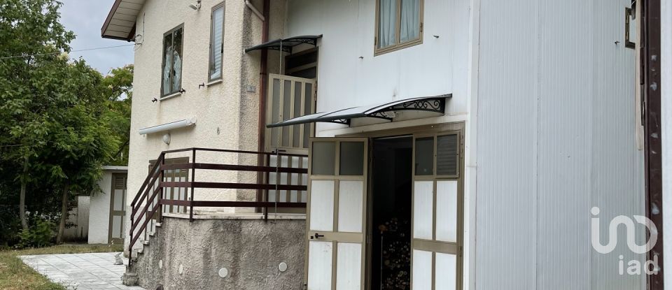 Casa indipendente 2 locali di 98 m² in Sassoferrato (60041)