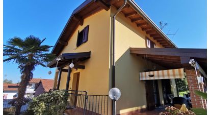 Casa 5 locali di 174 m² in Divignano (28010)