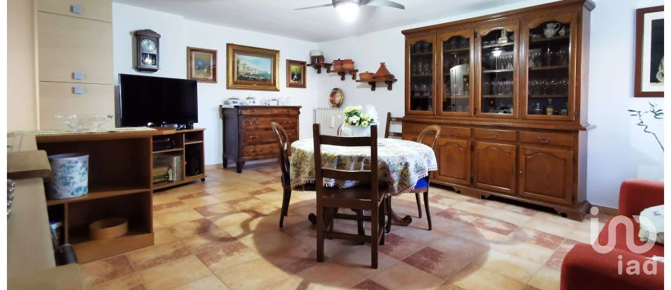 House 5 rooms of 174 m² in Divignano (28010)