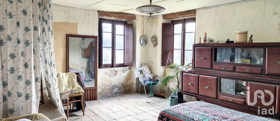 Rustico 6 locali di 230 m² in Petritoli (63848)