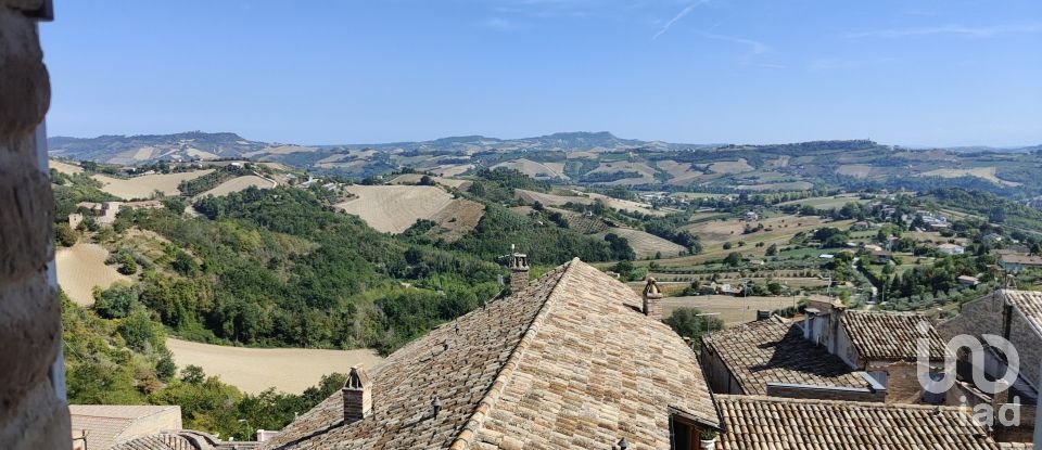 Rustico 6 locali di 230 m² in Petritoli (63848)