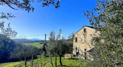 Country house 6 rooms of 230 sq m in Petritoli (63848)