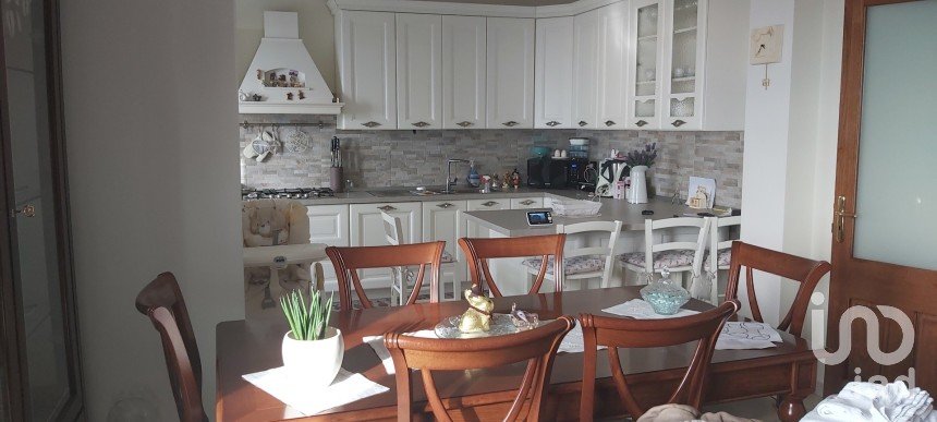 Traditional house 10 rooms of 268 m² in Gizzeria (88040)