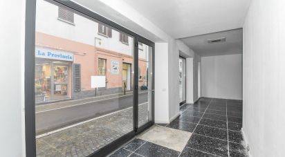 Negozio / locale commerciale di 73 m² in Lurate Caccivio (22075)