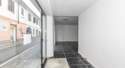 Negozio / locale commerciale di 73 m² in Lurate Caccivio (22075)