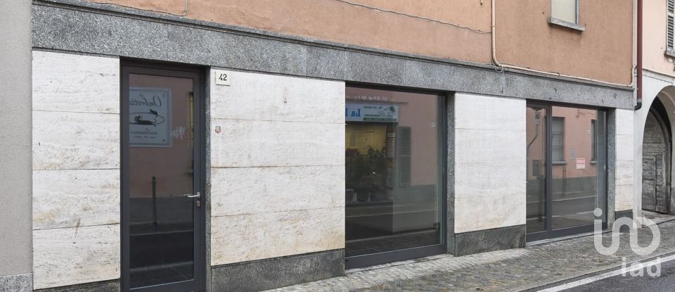 Negozio / locale commerciale di 73 m² in Lurate Caccivio (22075)