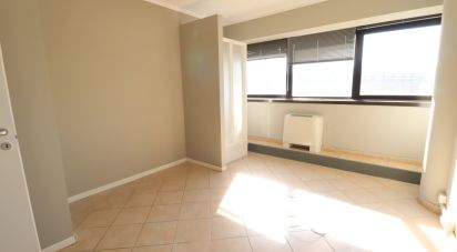 Laboratorio di 70 m² in Rivoli (10098)