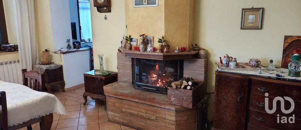 Casa indipendente 10 locali di 240 m² in Fermo (63900)