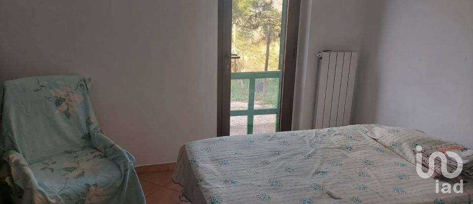 Casa indipendente 10 locali di 240 m² in Fermo (63900)