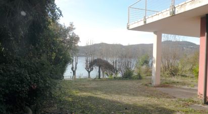 Casa indipendente / Villa 6 locali di 379 m² in Angera (21021)