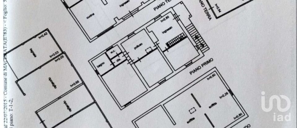 Casa indipendente 5 locali di 435 m² in Macerata (62100)