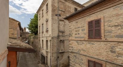 Appartamento 5 locali di 143 m² a Matelica (62024)