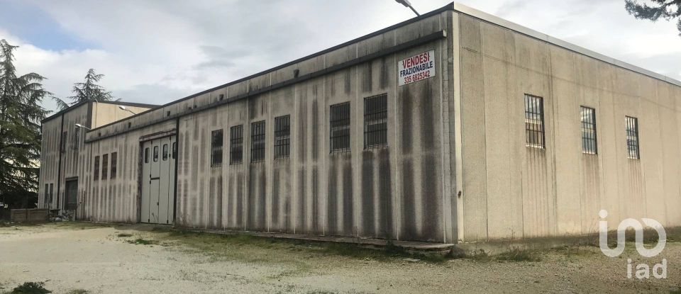 Warehouse of 672 m² in Santa Maria Nuova (60030)