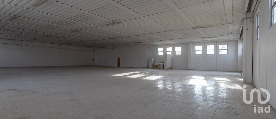Capannone di 672 m² in Santa Maria Nuova (60030)