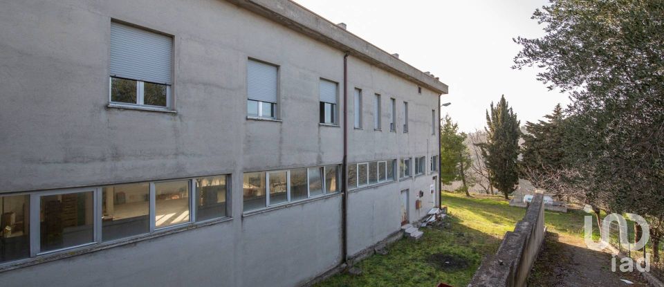 Warehouse of 981 m² in Montefano (62010)