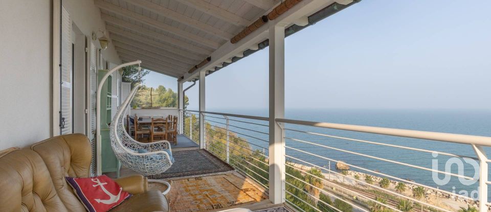 Farm 10 rooms of 319 m² in Pedaso (63827)