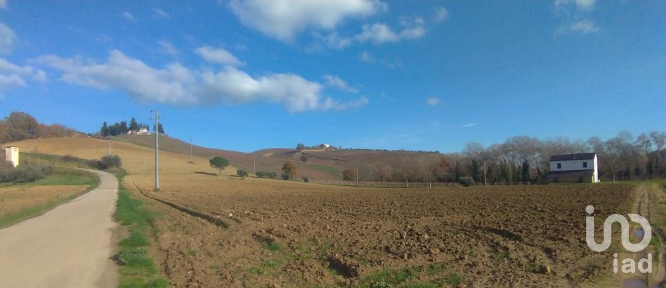 Proprietà terriera 6 locali di 110 m² in Città Sant'Angelo (65013)