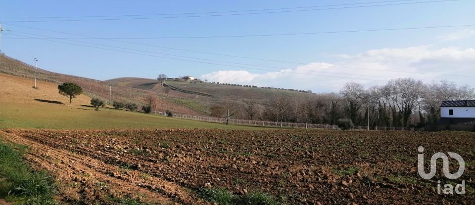 Proprietà terriera 6 locali di 110 m² in Città Sant'Angelo (65013)