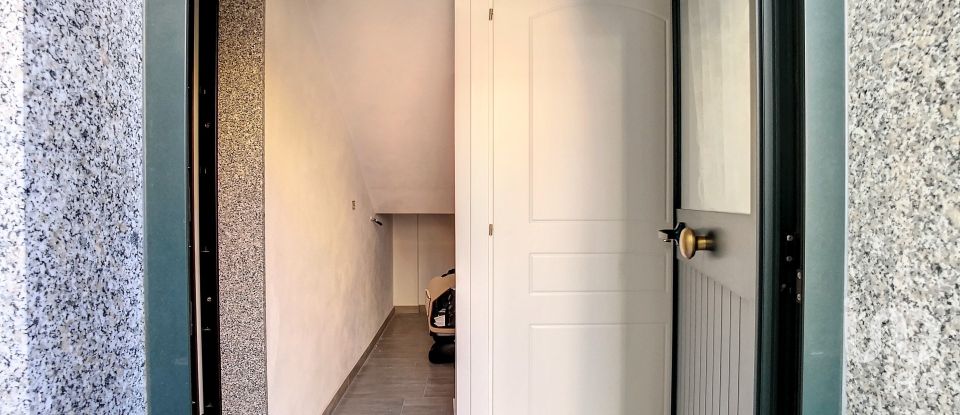 Appartamento 5 locali di 80 m² a Neirone (16040)