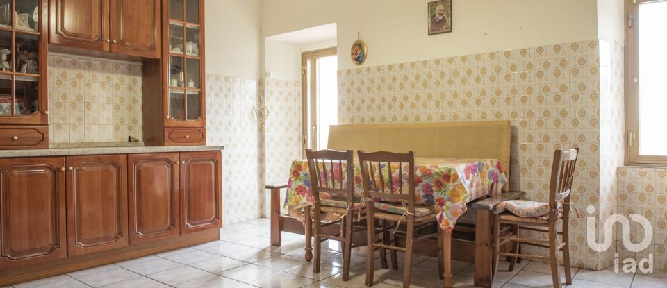 Casa indipendente / Villa 4 locali di 200 m² in Cingoli (62011)