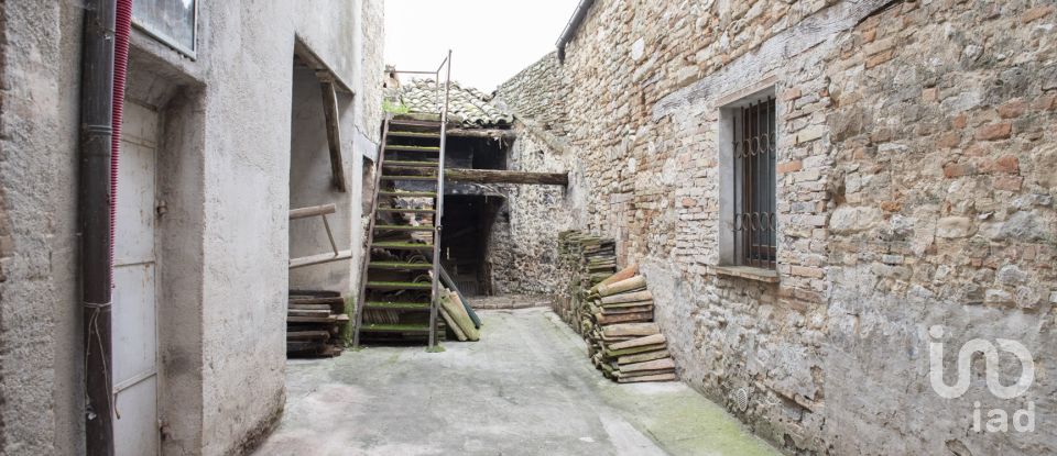 Casa indipendente / Villa 4 locali di 200 m² in Cingoli (62011)