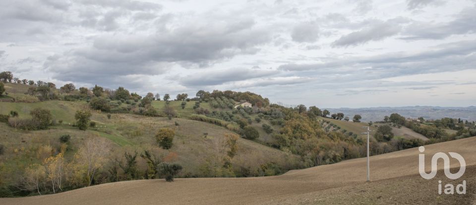 Casa indipendente / Villa 4 locali di 200 m² in Cingoli (62011)