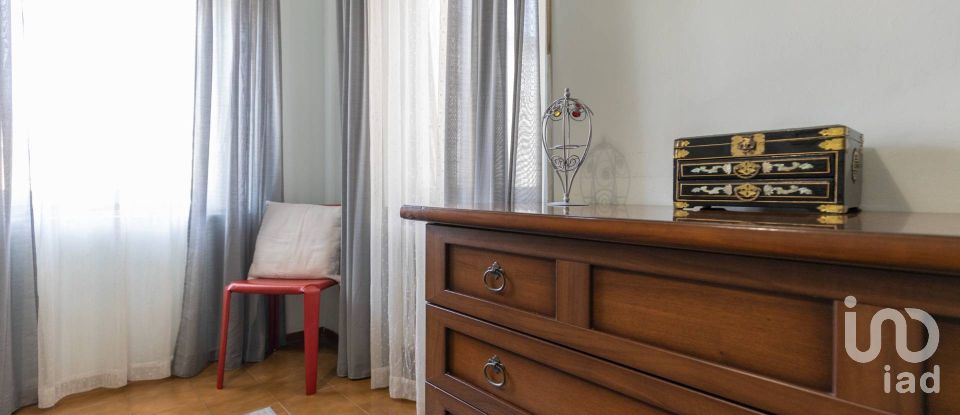 Lodge 6 rooms of 207 m² in Castelfidardo (60022)