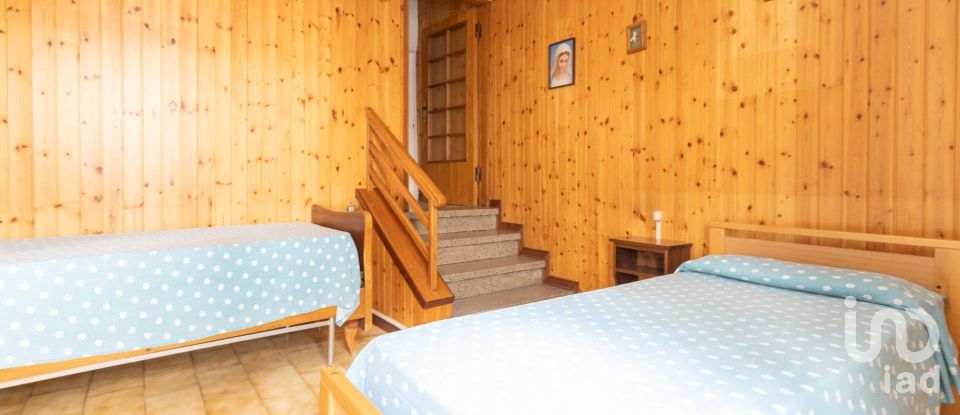 Lodge 9 rooms of 141 m² in Recanati (62019)