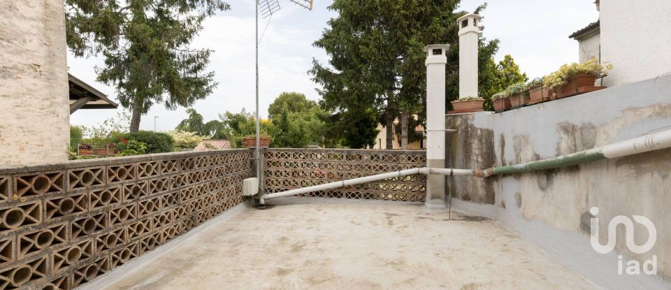 Rifugio 6 locali di 141 m² in Recanati (62019)