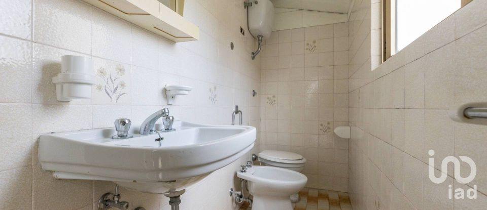 Rifugio 6 locali di 141 m² in Recanati (62019)