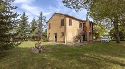 Town house 4 rooms of 221 sq m in Recanati (62019)
