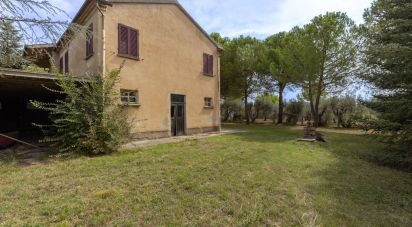 Town house 4 rooms of 221 sq m in Recanati (62019)