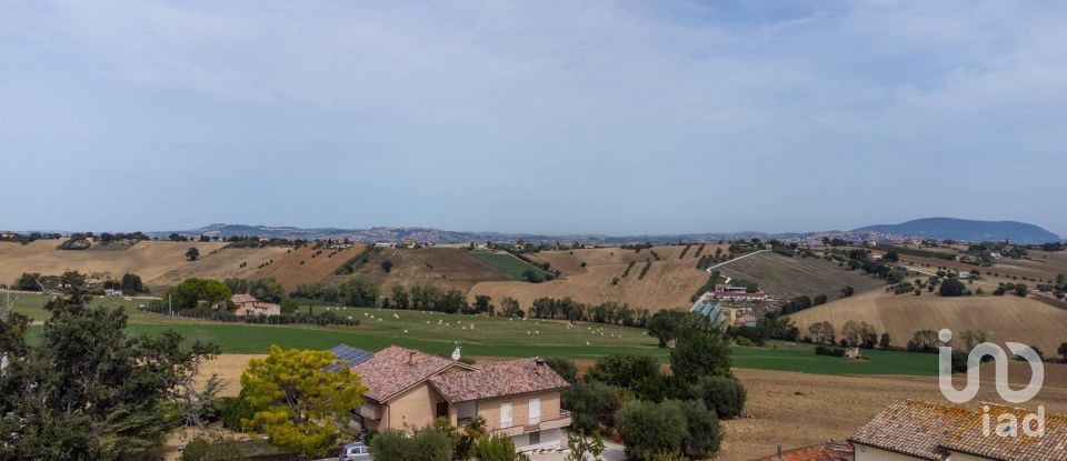 Casa indipendente 4 locali di 221 m² in Recanati (62019)