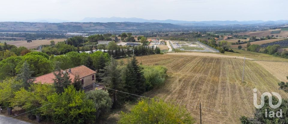 Casa indipendente 4 locali di 221 m² in Recanati (62019)