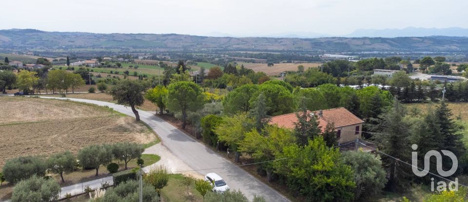 Casa indipendente 4 locali di 221 m² in Recanati (62019)