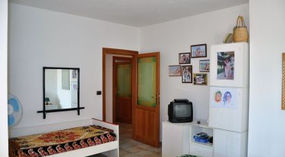 House 6 rooms of 200 m² in Valledoria (07039)
