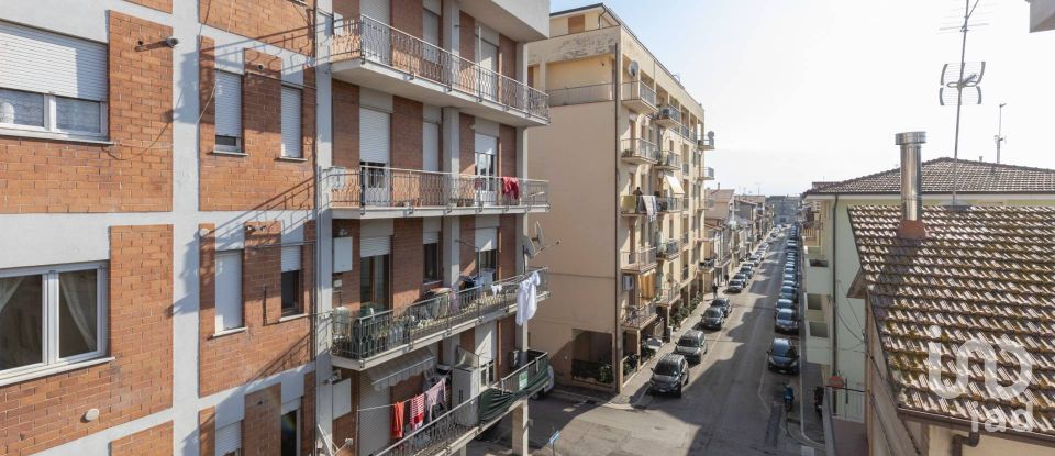 Four-room apartment of 123 m² in Porto Sant'Elpidio (63821)