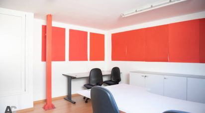 Capannone di 430 m² in Ancona (60131)