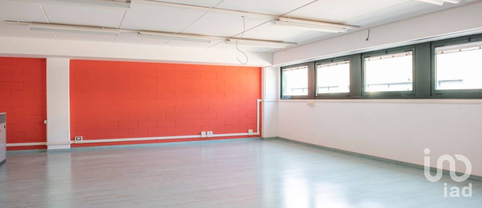 Capannone di 430 m² in Ancona (60131)