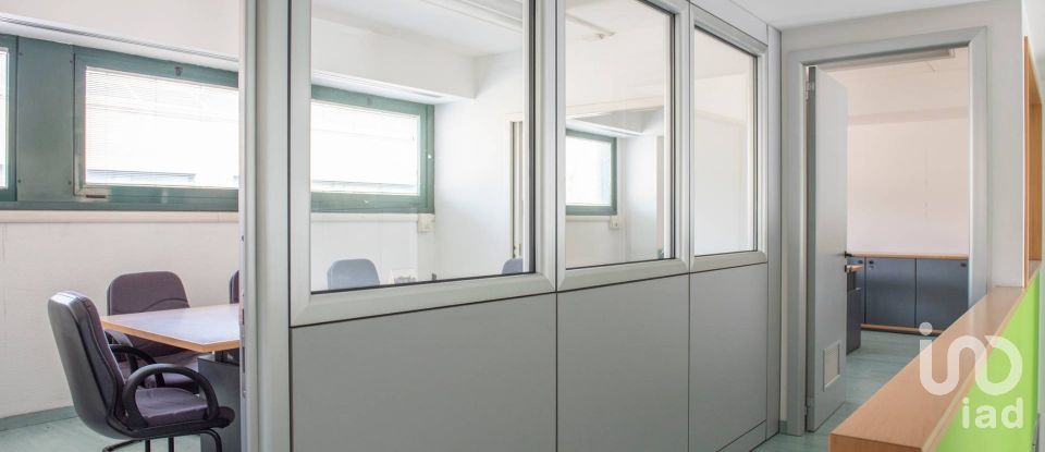 Capannone di 430 m² in Ancona (60131)