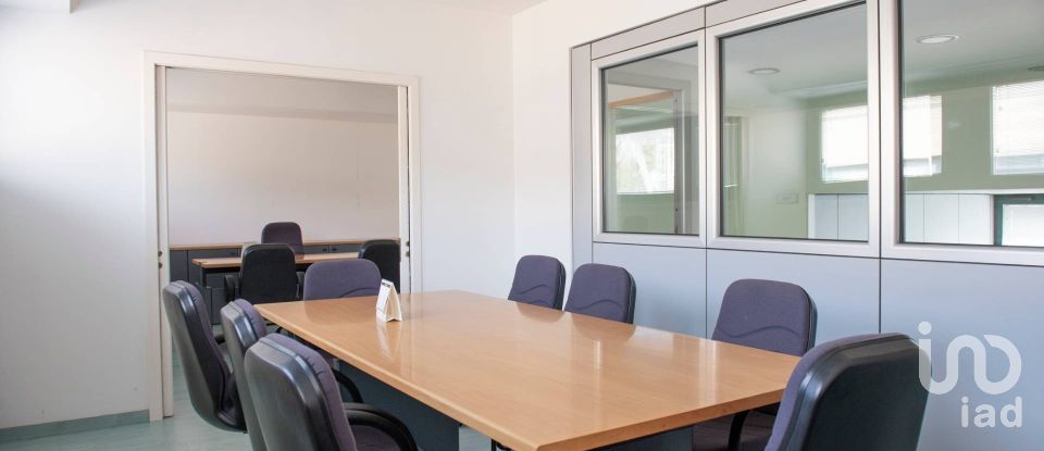 Capannone di 430 m² in Ancona (60131)