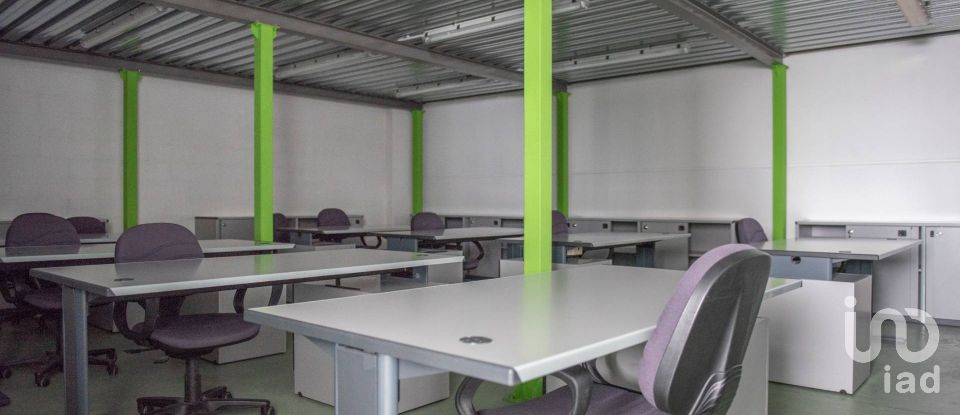 Capannone di 430 m² in Ancona (60131)