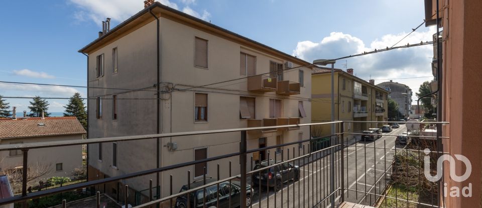 Appartamento 5 locali di 212 m² a Castelfidardo (60022)