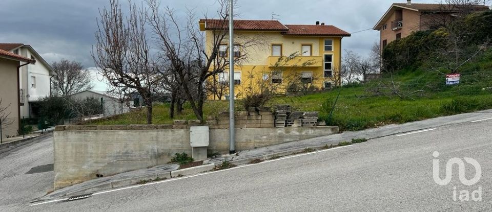 Terreno di 650 m² in Recanati (62019)