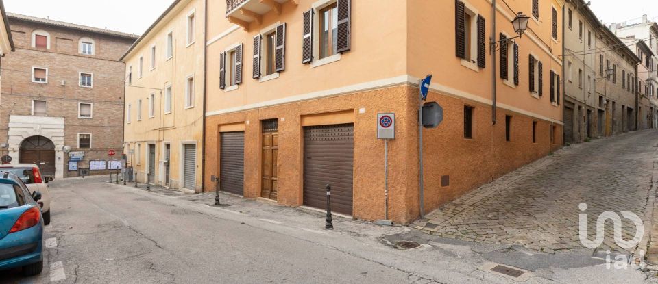 Apartment 6 rooms of 228 m² in Osimo (60027)