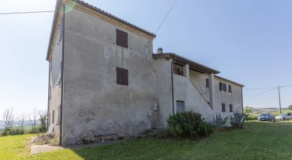 Casa 10 locali di 572 m² in Polverigi (60020)