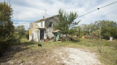 Rustico 10 locali di 237 m² in Belvedere Ostrense (60030)