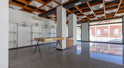 Negozio / locale commerciale di 156 m² in Castelfidardo (60022)